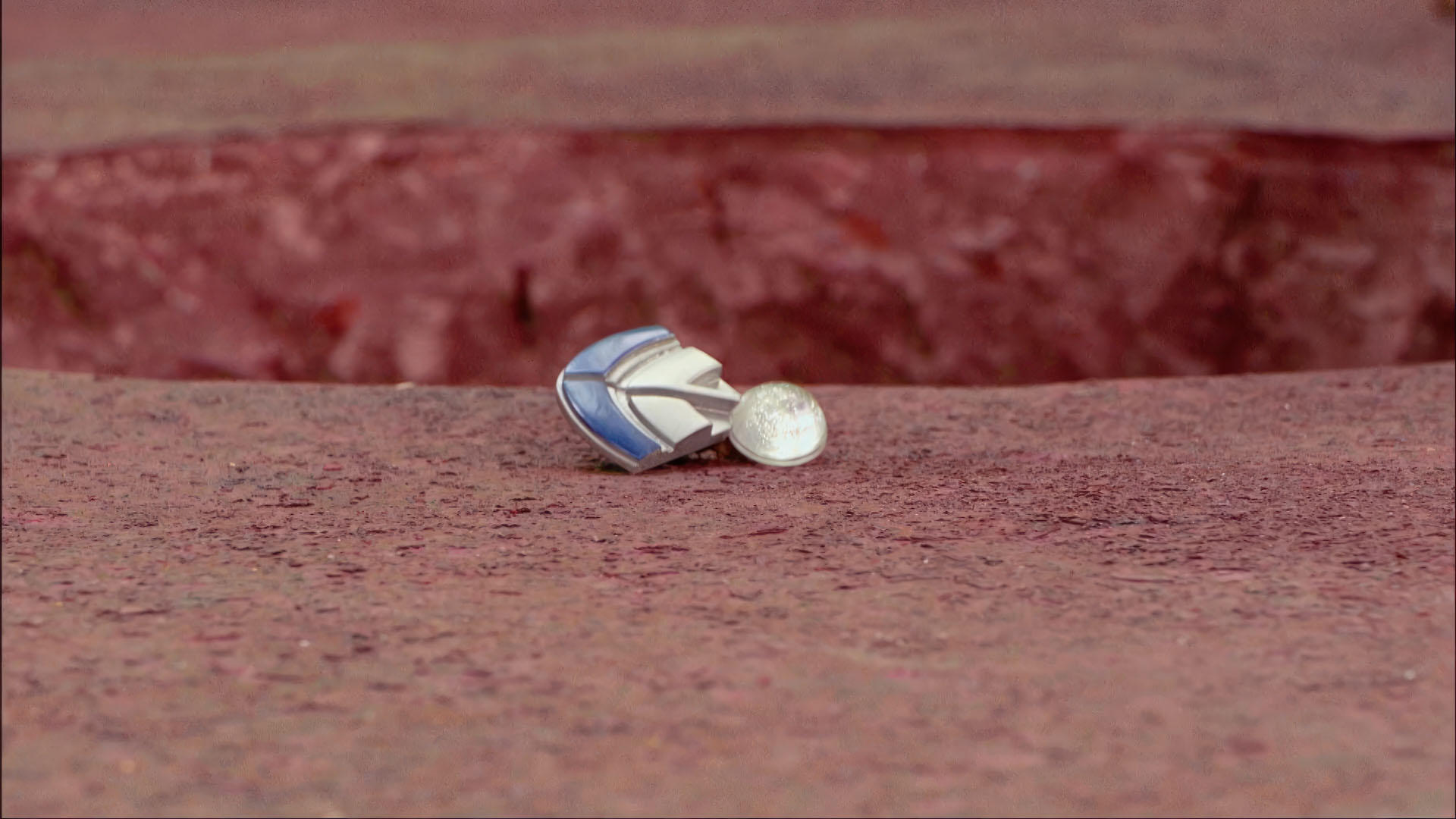 Crystal caper 006038