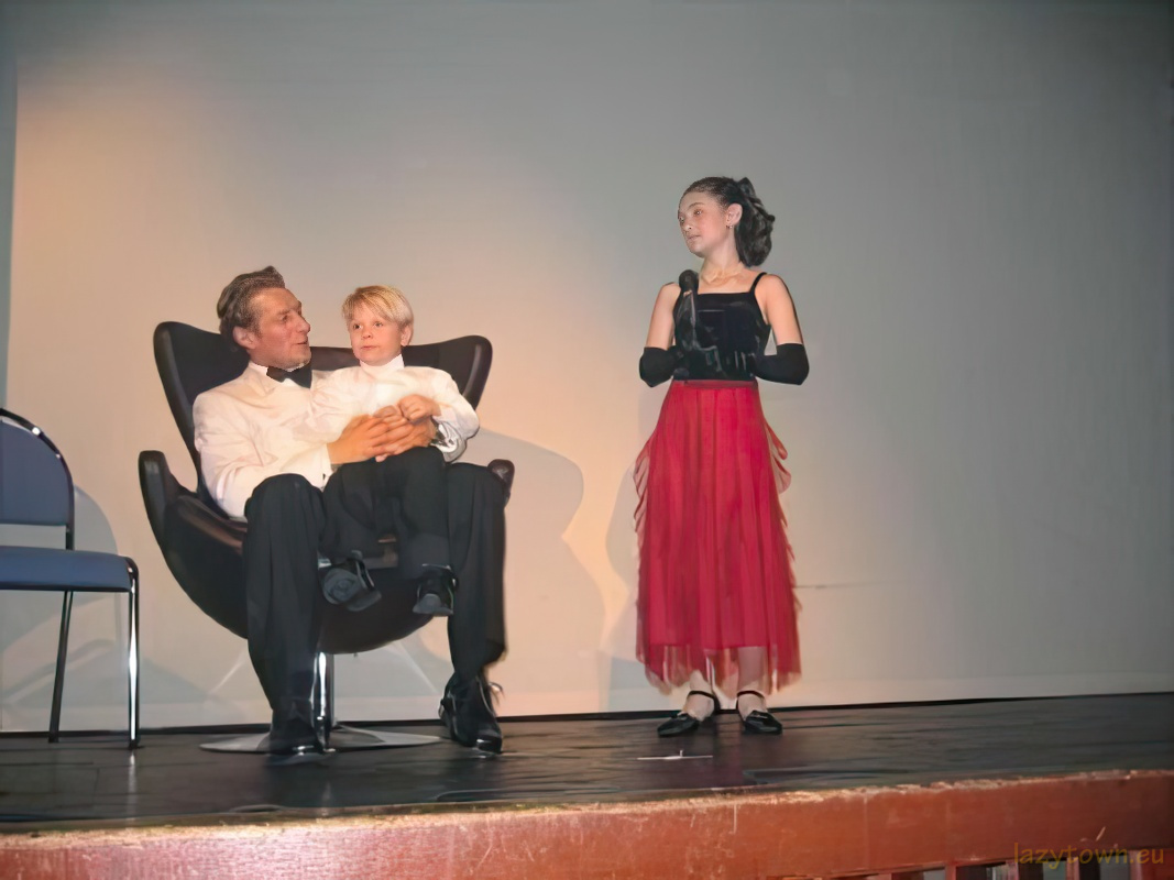 2004 1115 theatre exposition diner 05