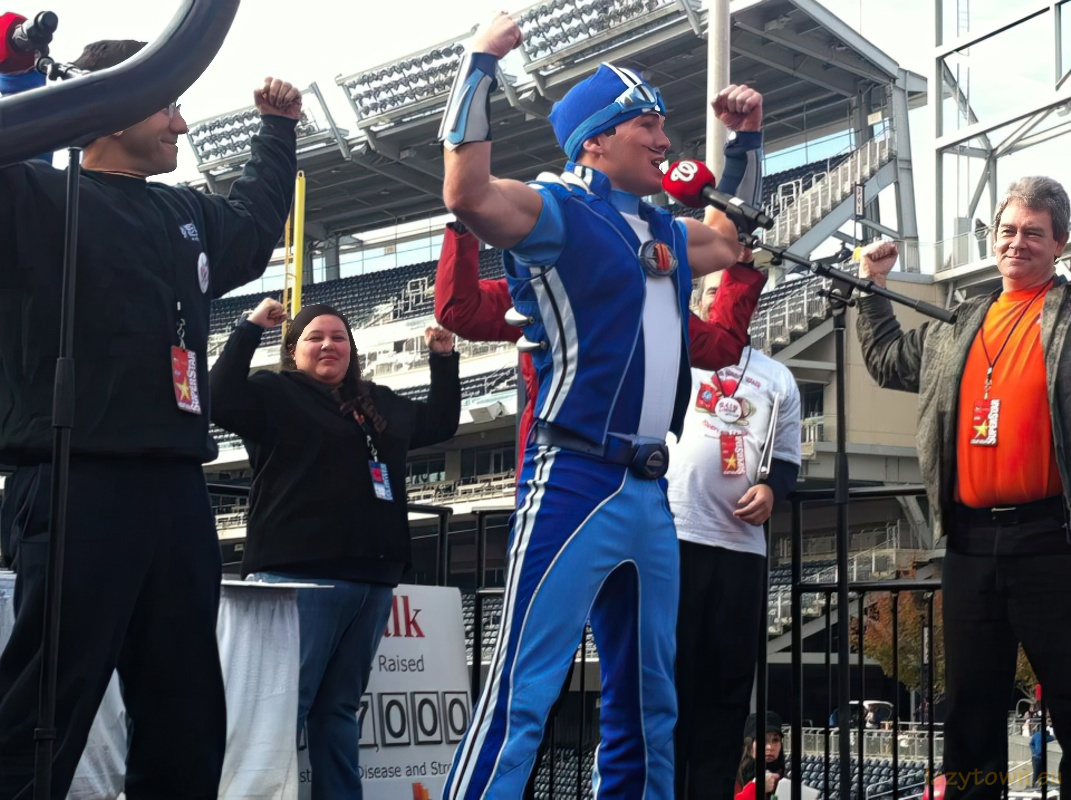 2012 heart n stroke walk 07