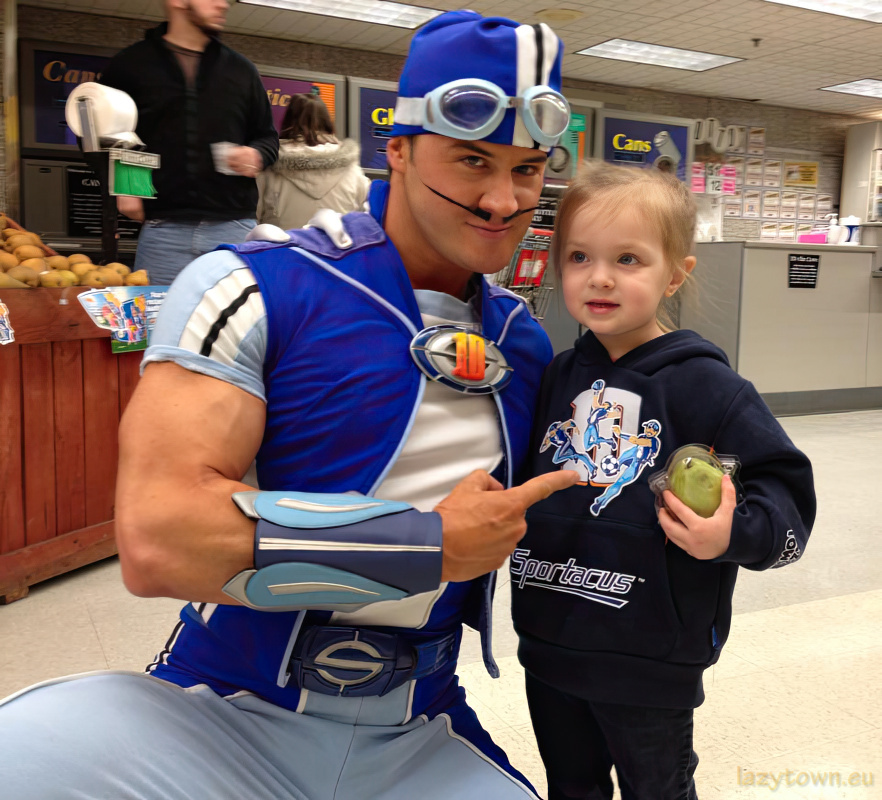 2014 1209 topps supermarkets in buffalo and rochester 09