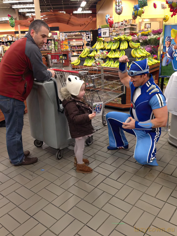 2014 1209 topps supermarkets in buffalo and rochester 12
