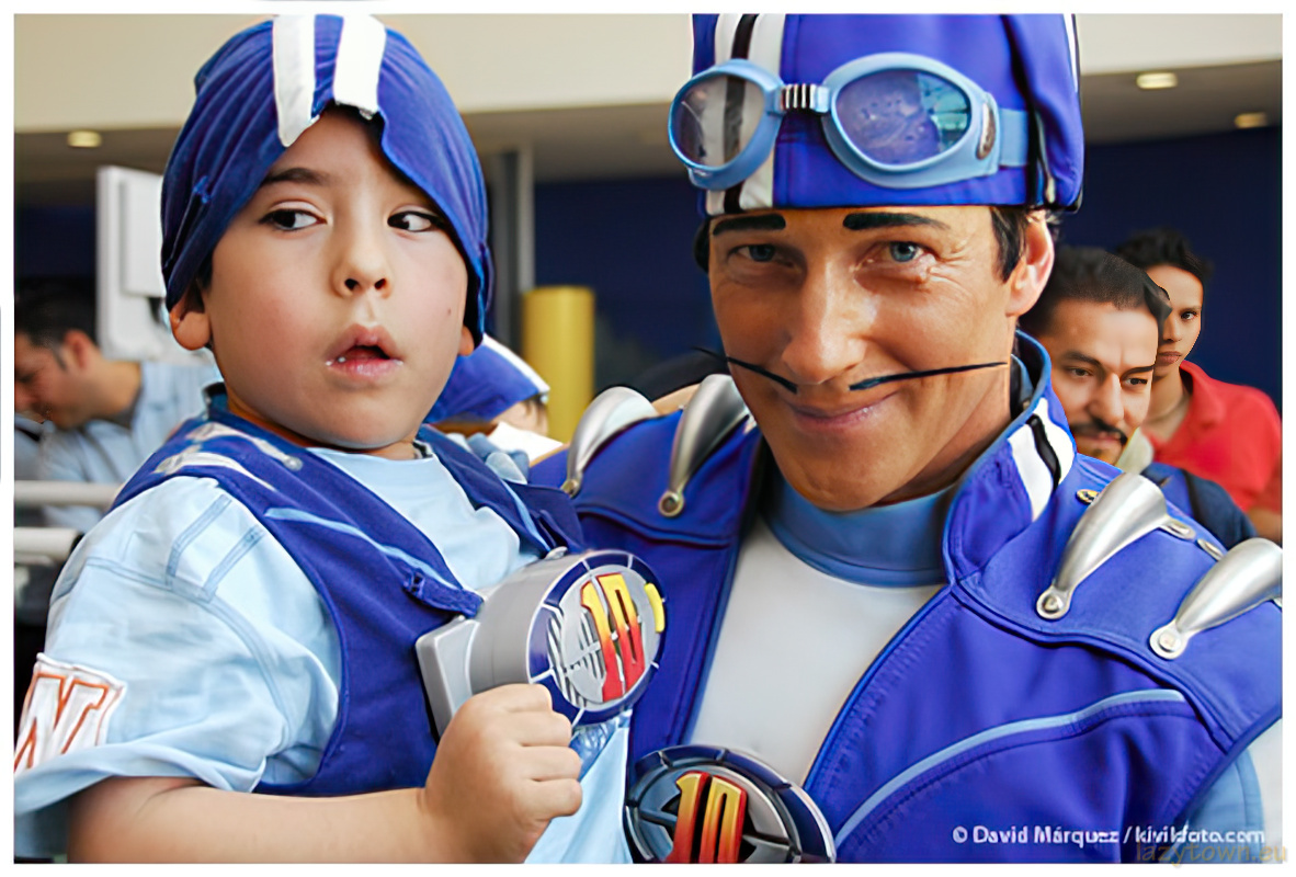 2010 sportacus (magnus) with disbled kids 16