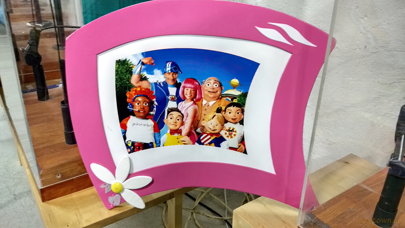 Lazytown museum borgames HDR 034