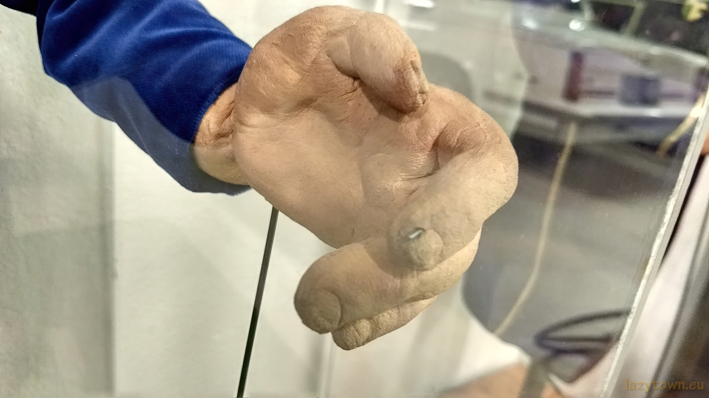 Lazytown museum borgames HDR 052