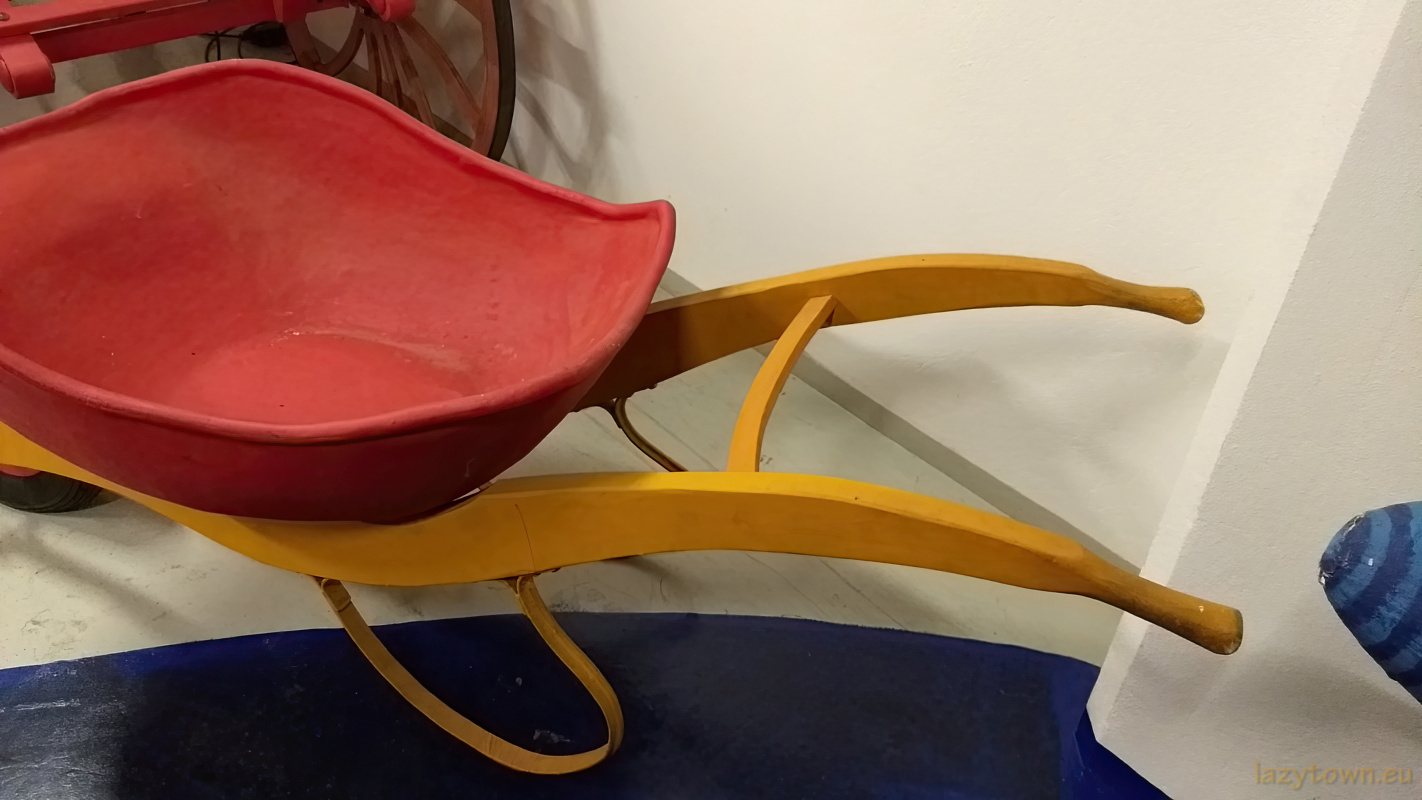 Lazytown museum borgames HDR 215