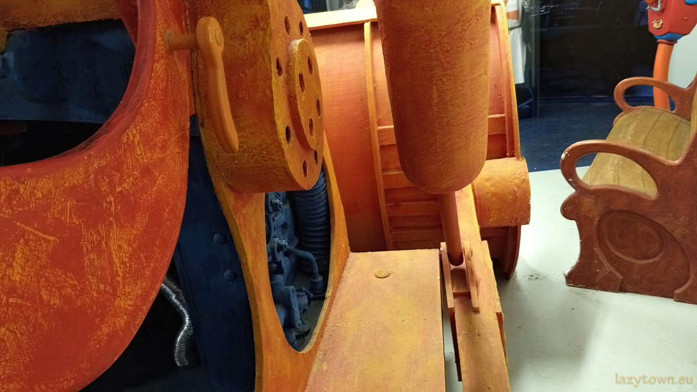 Lazytown museum borgames HDR 261