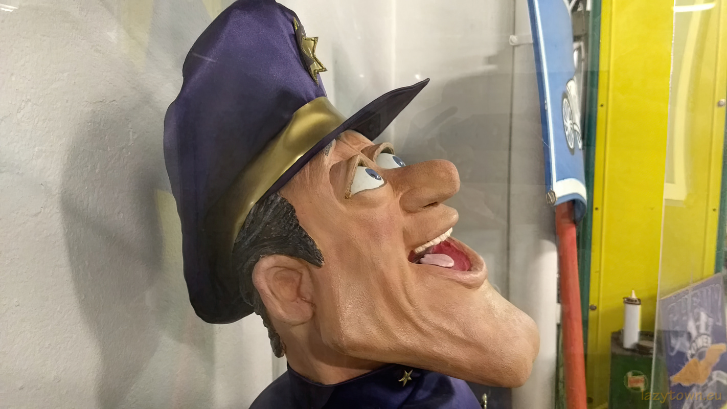 Lazytown museum borgames HDR 277