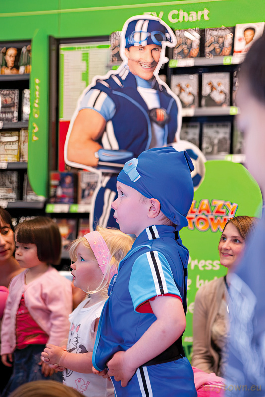 2010 0825 asda event 04