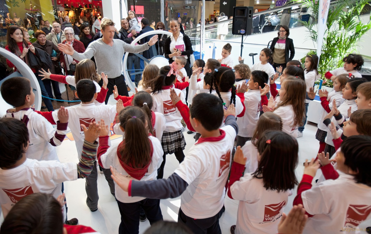 2012 0223 children workshop at la vaguada madrid 09 