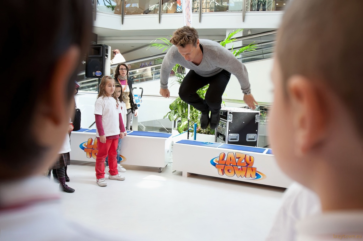 2012 0223 children workshop at la vaguada madrid 10 