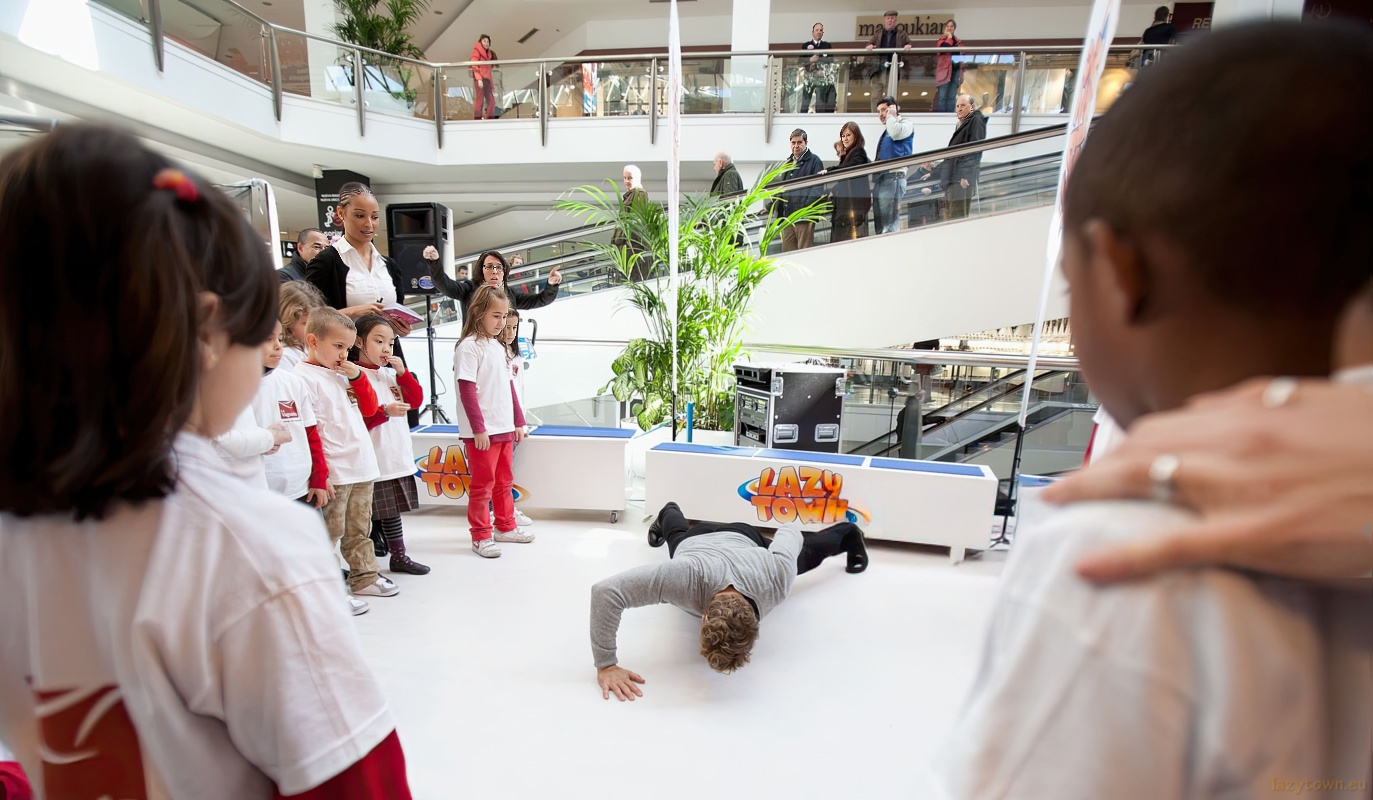 2012 0223 children workshop at la vaguada madrid 25 