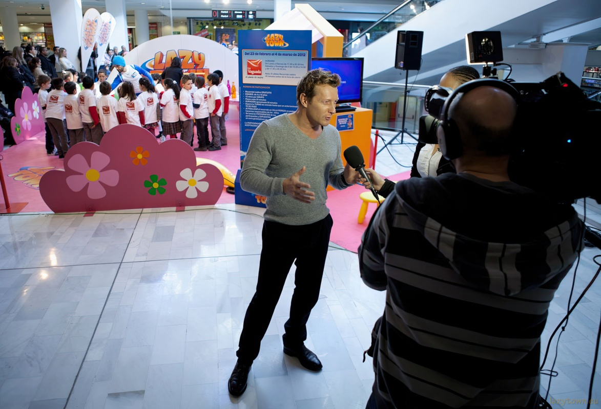 2012 0223 children workshop at la vaguada madrid 40 