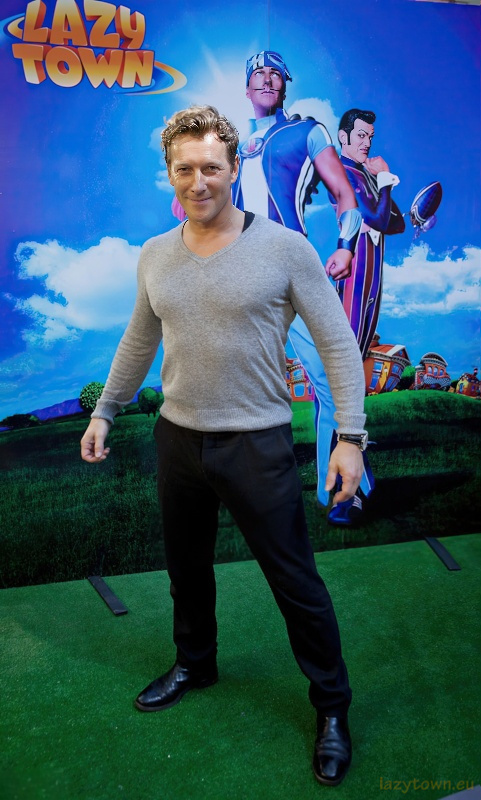 2012 0223 children workshop at la vaguada madrid 48 