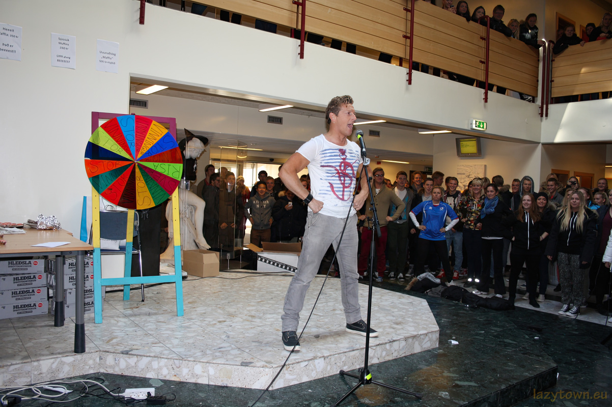 Iceland school visit 01