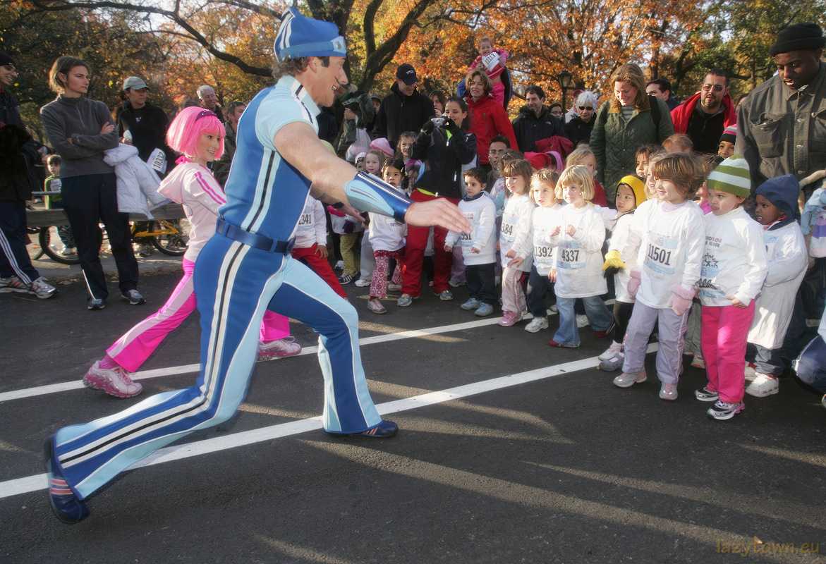 56087144TR007_LazyTownRace