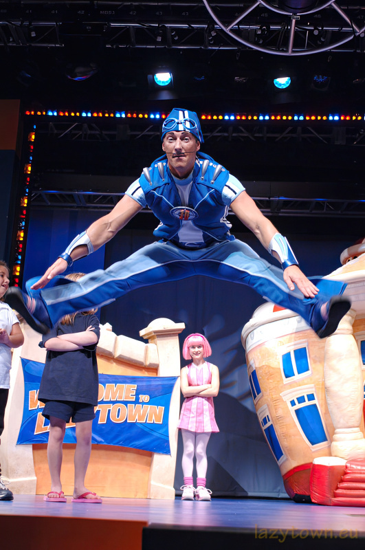 2005 0806 nickelodeon family suites by holiday inn 15