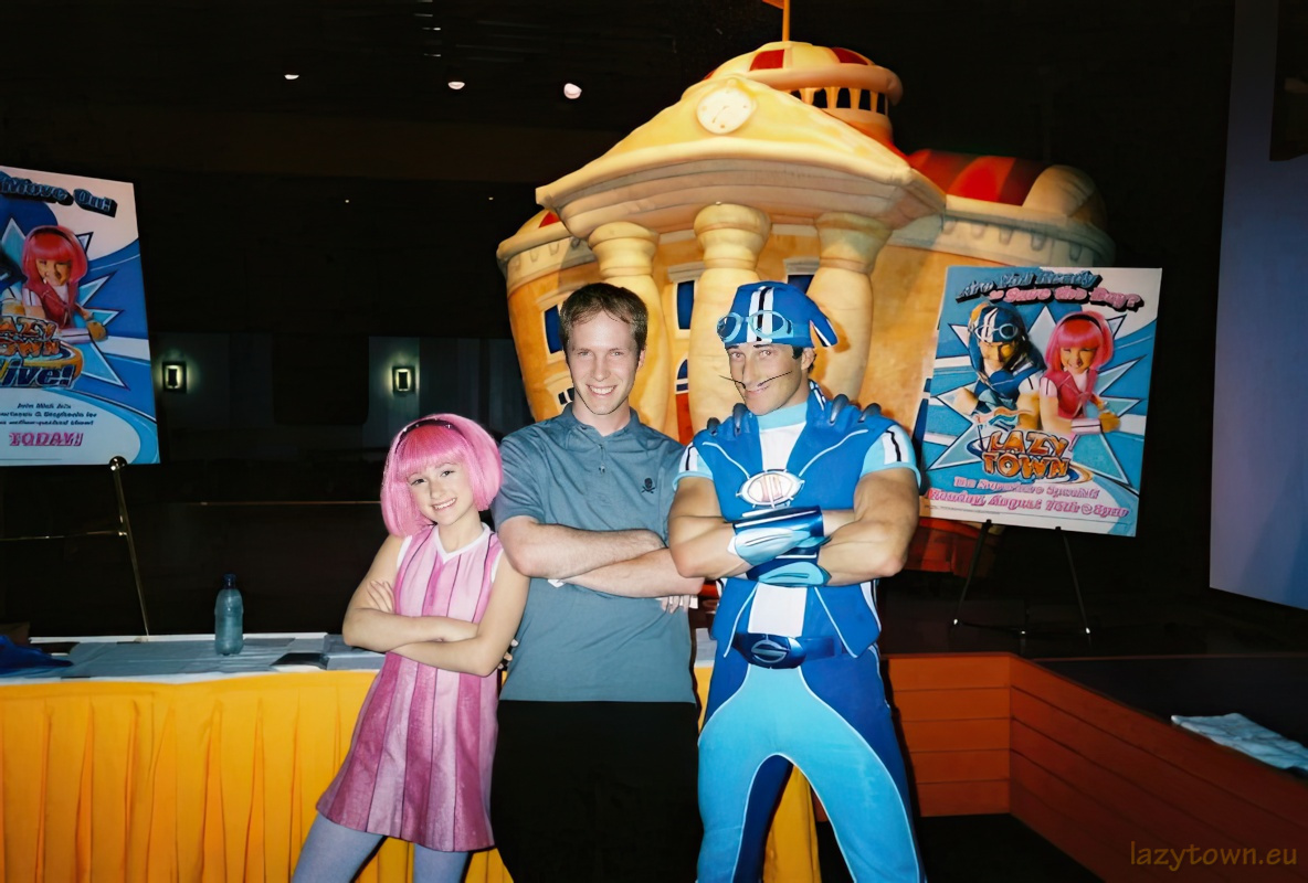 2005 0806 nickelodeon family suites by holiday inn 36