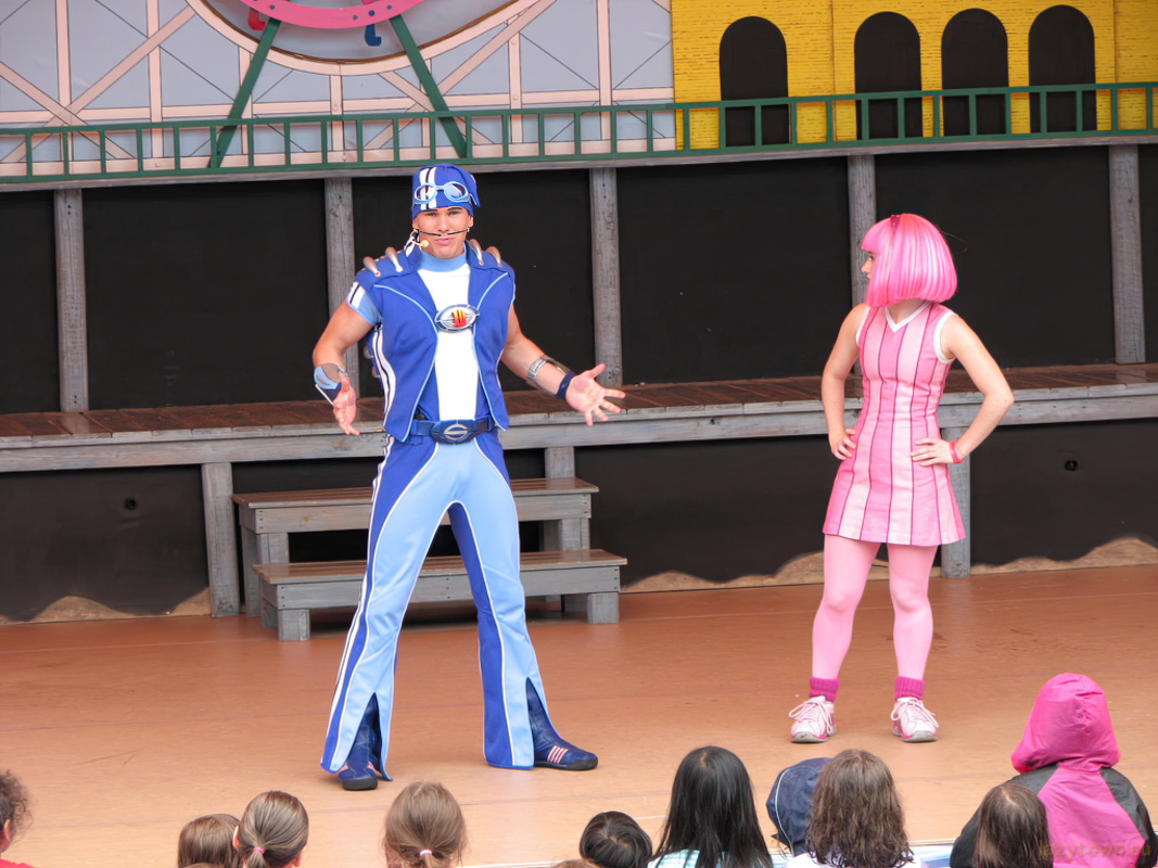 2009 0628 sesame place 01