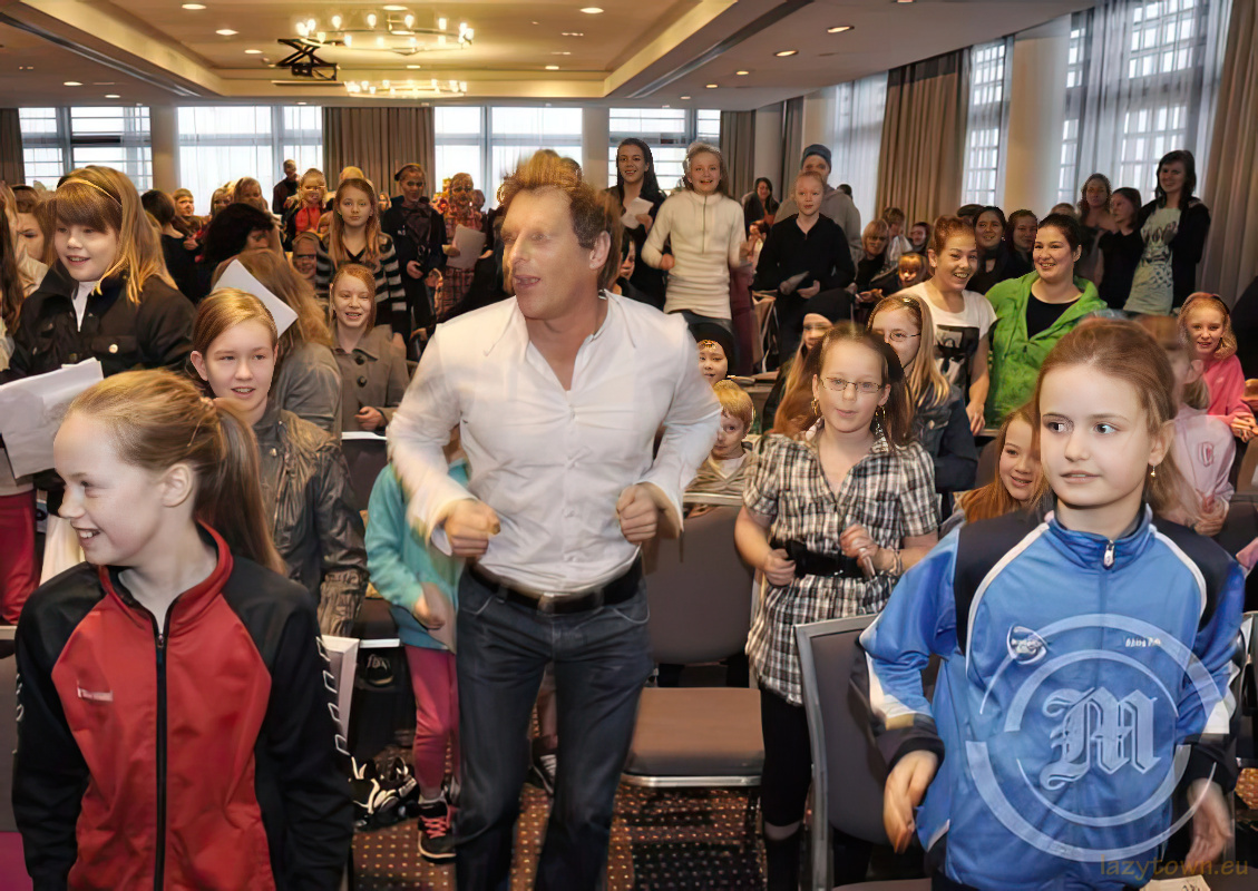 2010 0215 auditions for new icelandic stephanie 02