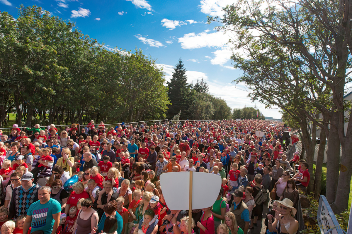 2012 0818 icelandic run latabaejarhlaup live 09