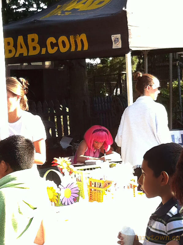 2013 0803 adventureland chloe 02