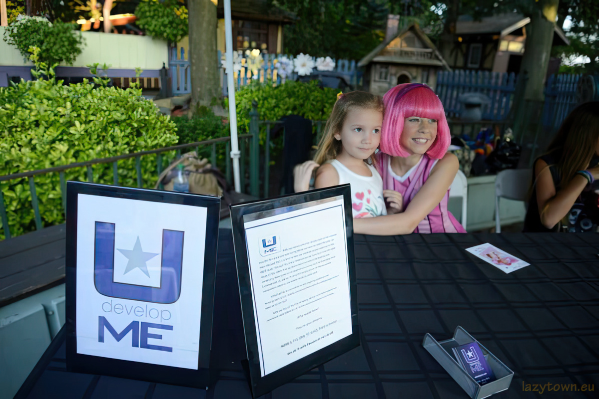 2013 0803 adventureland chloe 09