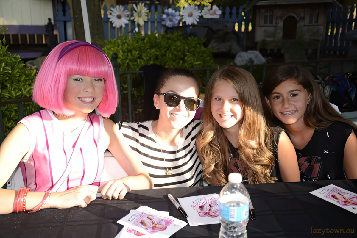 2013 0803 adventureland chloe 20