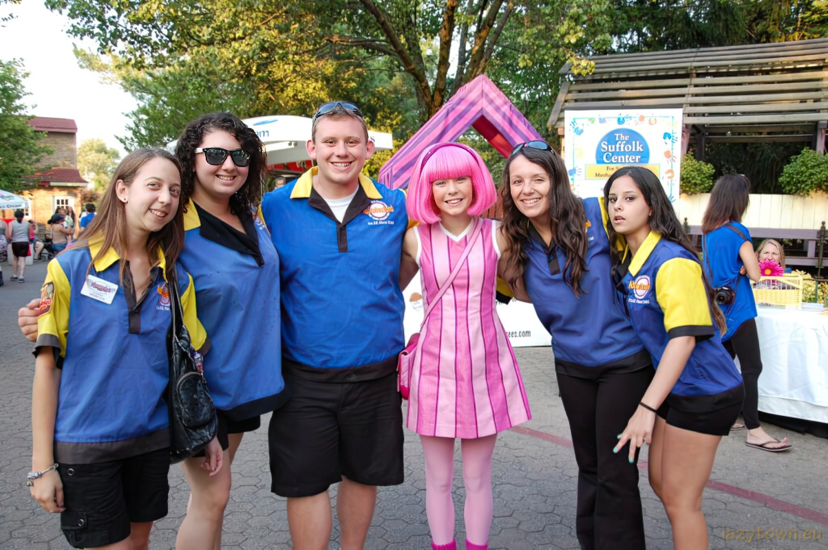 2013 0803 adventureland chloe 32