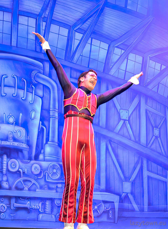 2014 0527 uk live roboticus 11