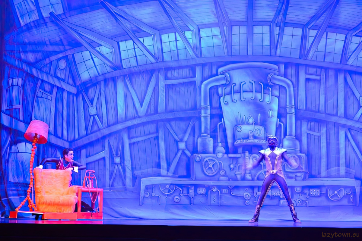 2014 0527 uk live roboticus 21