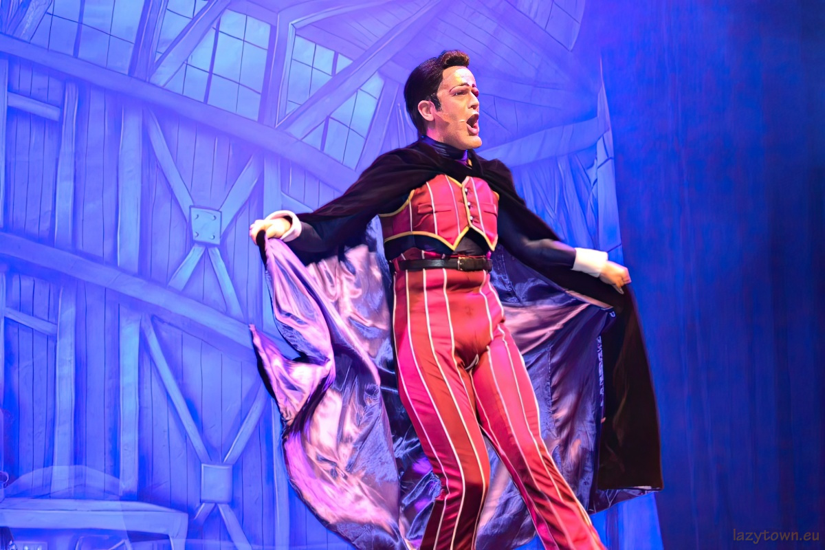 2014 0527 uk live roboticus 26