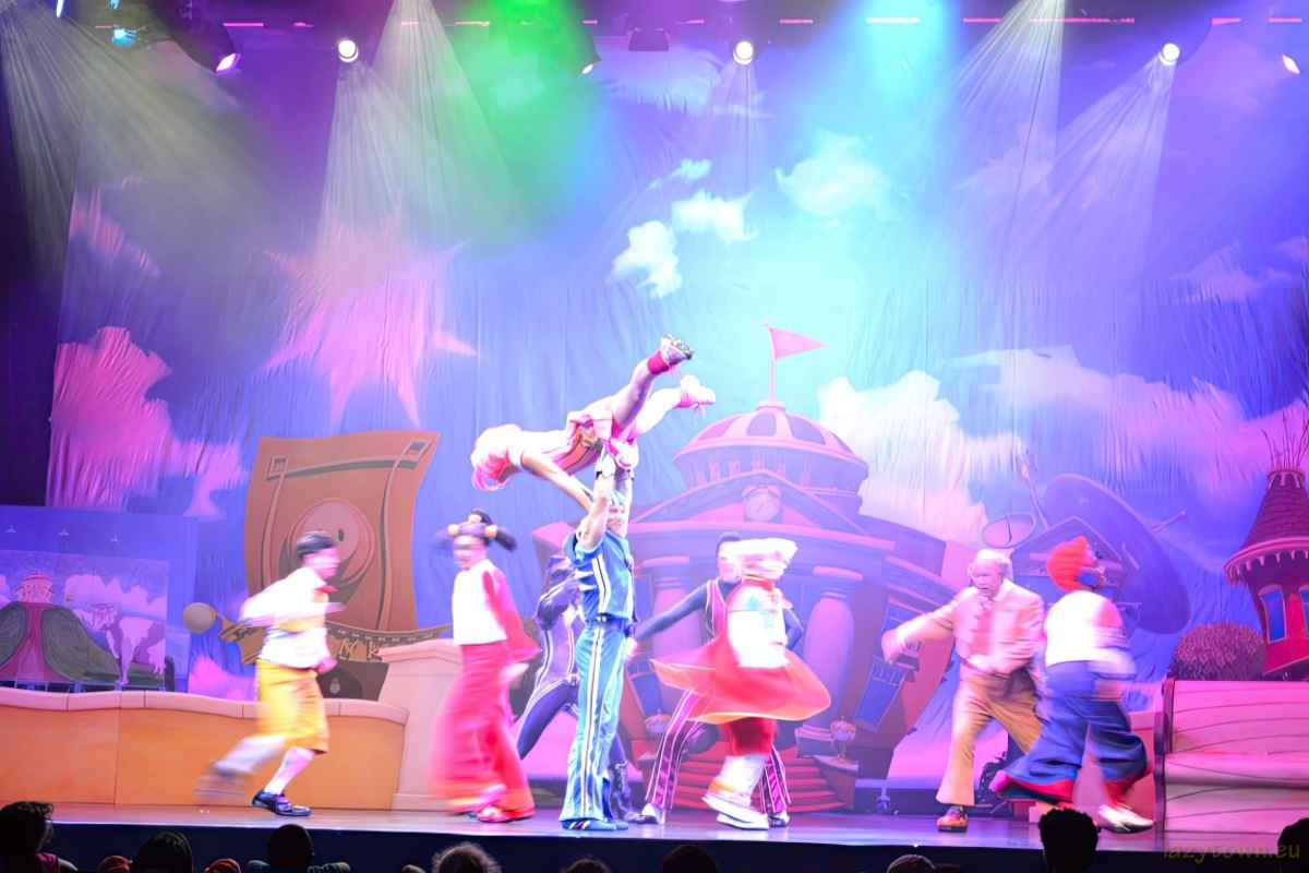 2014 0527 uk live roboticus 32