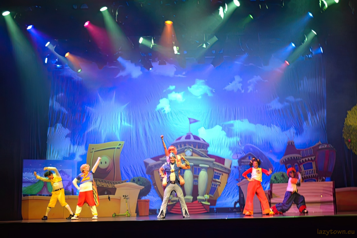 2014 0527 uk live roboticus 34