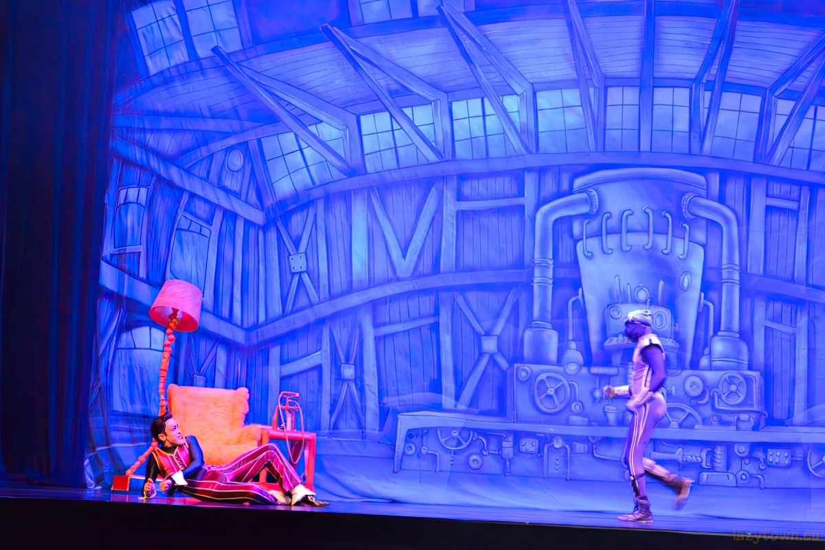 2014 0527 uk live roboticus 42