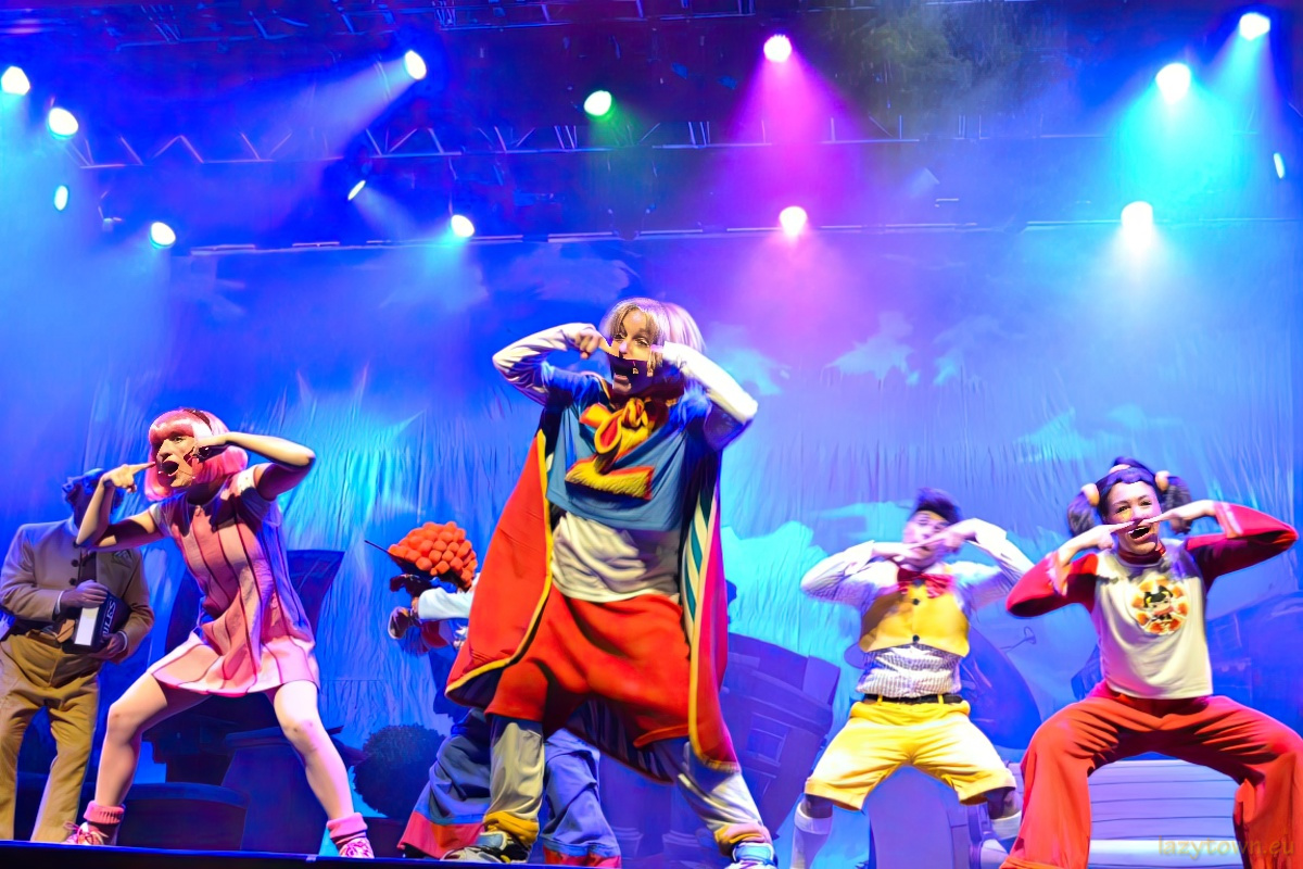 2014 0527 uk live roboticus 44