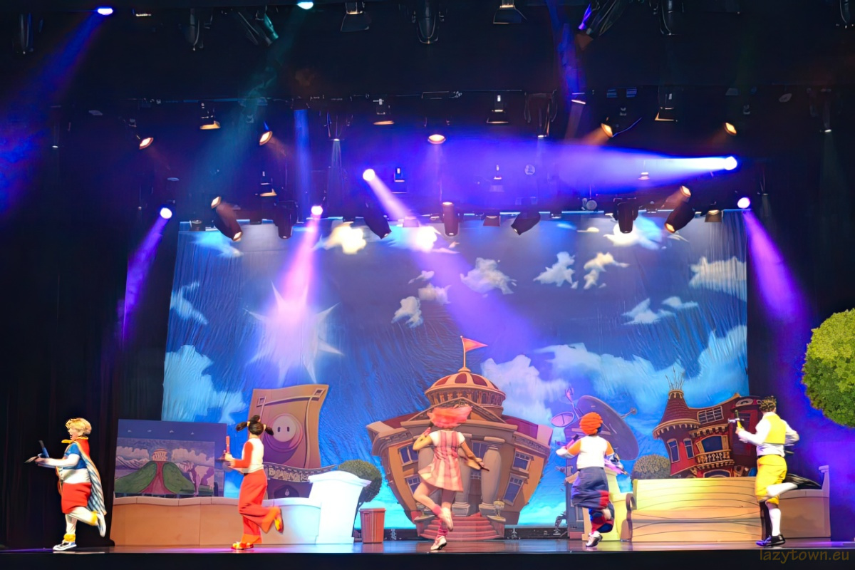 2014 0527 uk live roboticus 52