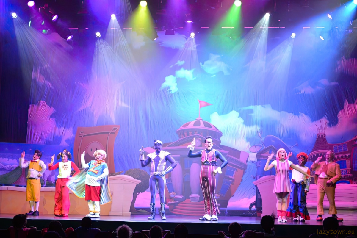 2014 0527 uk live roboticus 53