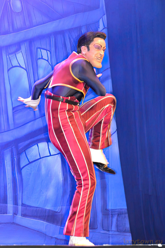 2014 0527 uk live roboticus 62