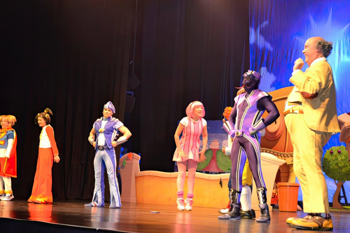 2014 0527 uk live roboticus 8