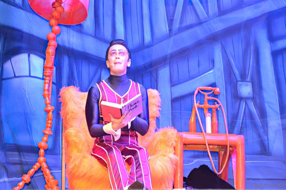 2014 0527 uk live roboticus 81