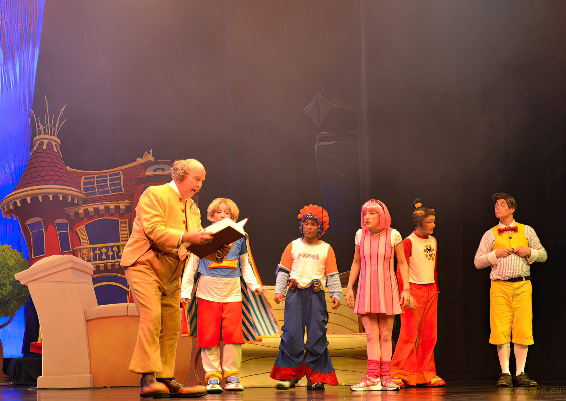 2014 0527 uk live roboticus 84