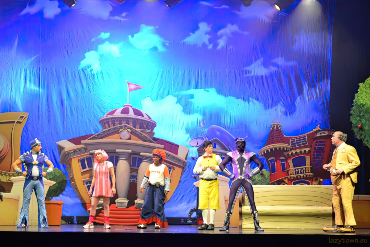 2014 0527 uk live roboticus 86