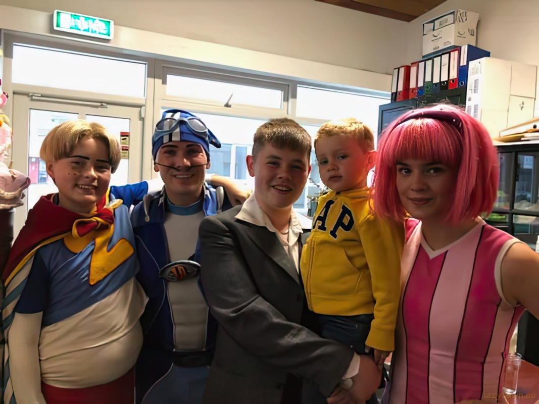 2019 0617 latibaer live hveragerdi (dyri daughter) 02