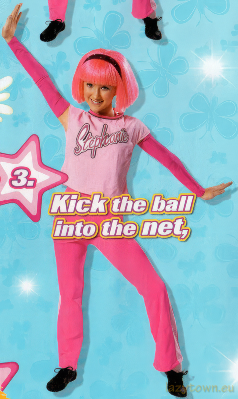 Stephanie1 costumes 03