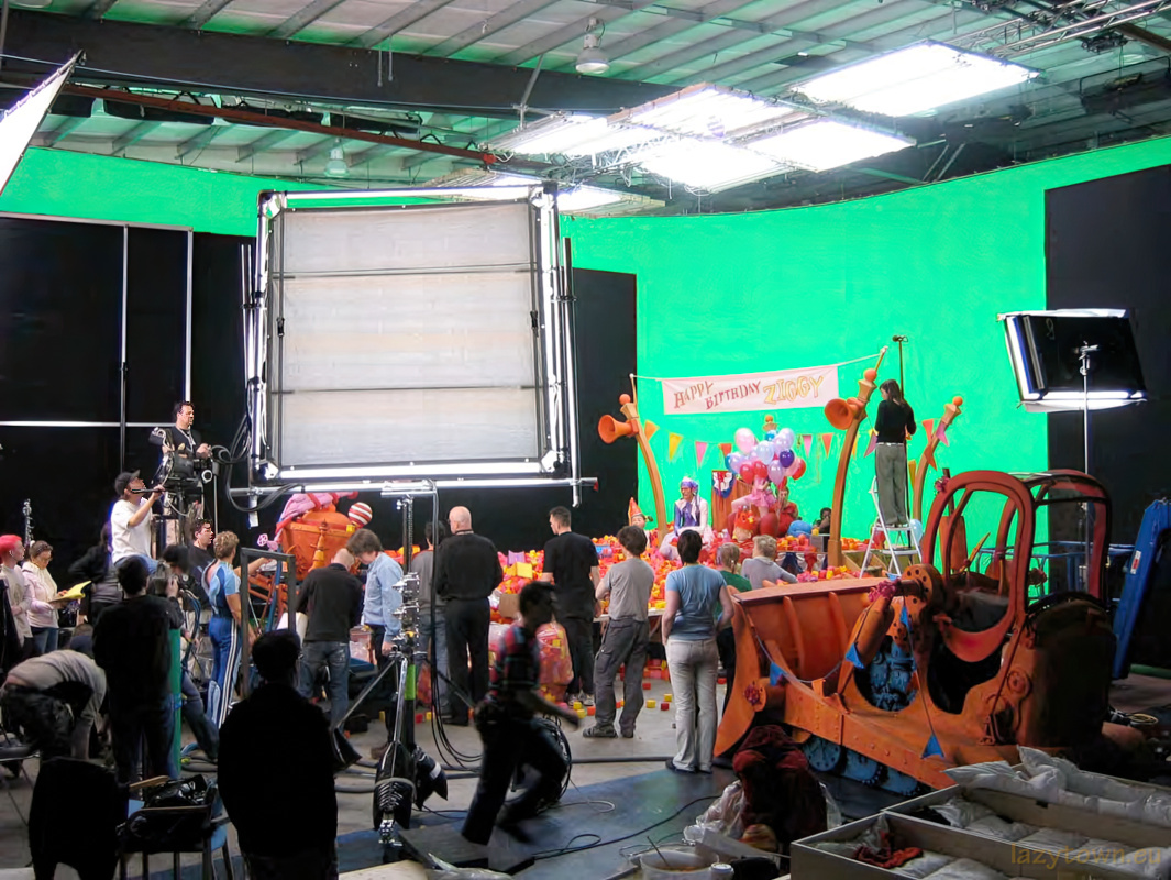 2004 E09 happybrushday 004