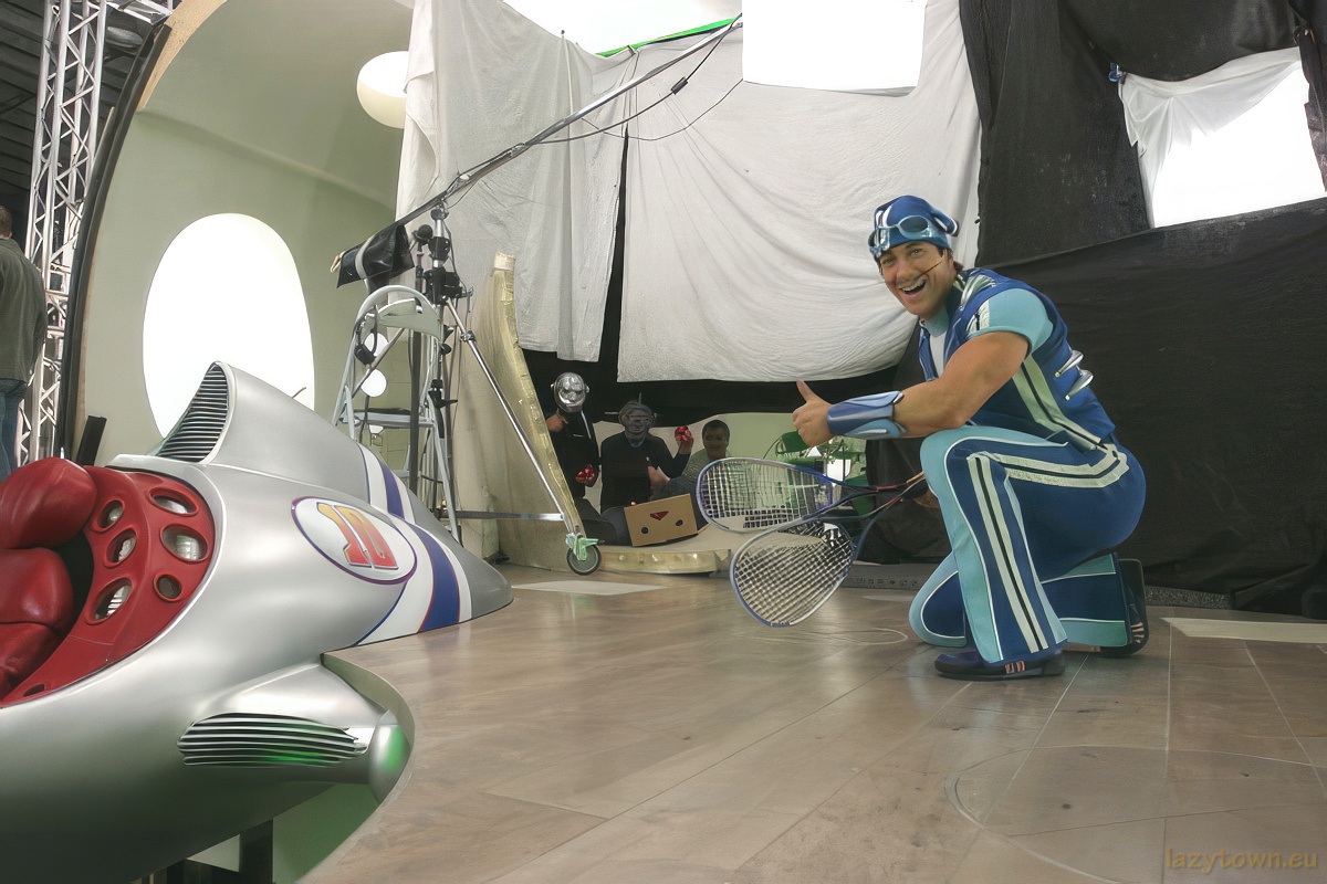 LazyTown's Surprise Santa