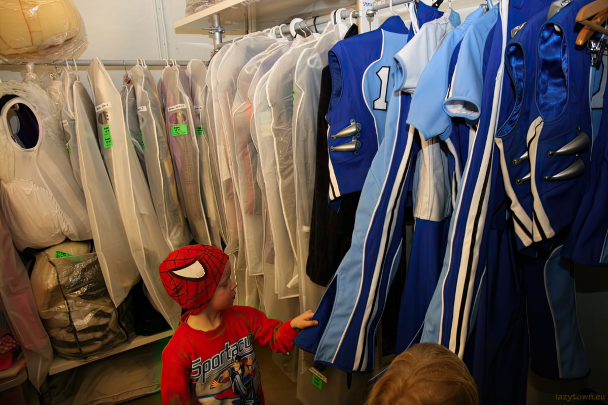 Studio rooms dressing rooms 35