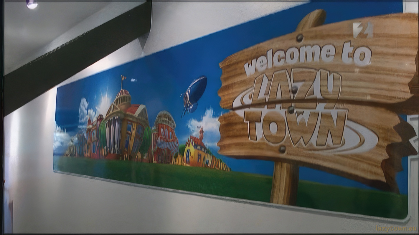 Studio rooms 1 walkways first floor 005