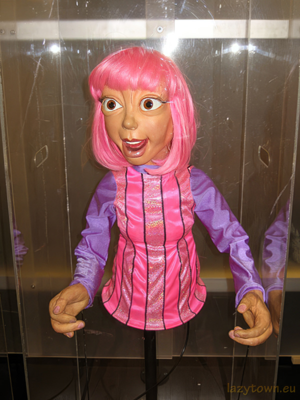 Studio rooms 1 walkways first floor 007