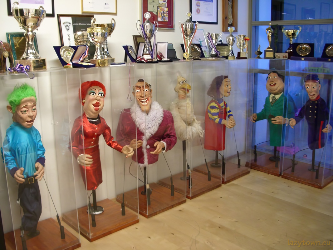 Studio rooms 1 walkways first floor 014